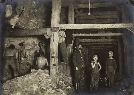 Ouvriers dans la galerie