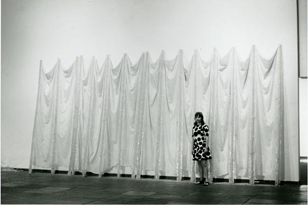 eva-hesse_whitney